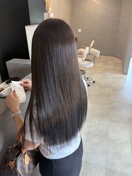 アトラス(ATLAS) ショコラベージュ/カール/艶