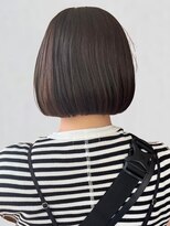 ティアトロアンドリミテバイティアトロ(teatro&limite by teatro)&nbsp;ショートボブ 丸みボブ ダークグレージュ 20代 30代