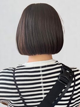 ティアトロアンドリミテバイティアトロ(teatro&limite by teatro) ショートボブ 丸みボブ ダークグレージュ 20代 30代