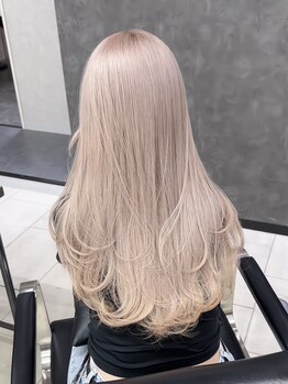 クヴェルアンドコー(Kvell&Co.)の写真/【心斎橋徒歩3分】ケアダブルカラー+艶髪トリートメントで理想のstyleへ*トレンド×似合わせヘアに◇