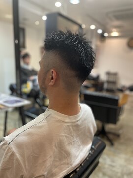 クーシ(kuusi) スキンフェード【高円寺/東高円寺/新高円寺】