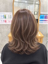 スリーセブントウキョウ(37-Tokyo)&nbsp;大人の柔らかレイヤースタイル