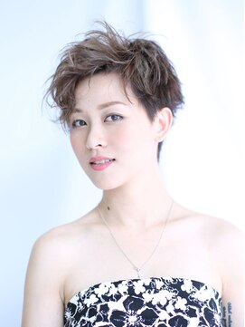 レブルーム(rebloom) カジュアルエレガントなショートカット