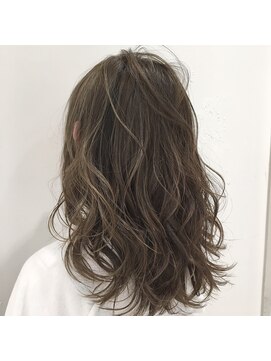 カシェ シモムラ(Cashe'e SHIMOMURA) 触れたくなるコットンベージュカラー