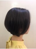 大人女性からの支持率◎美シルエットの上品前下がりショートボブ
