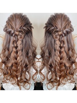 シーデン(C-den) ボリューム編み込みハーフアップ