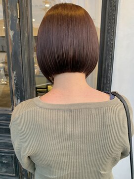 ニーナ(NINA) ワンレングスボブ