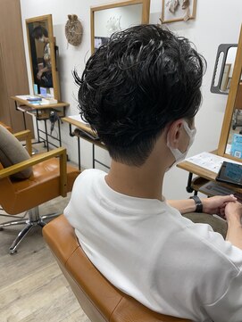 ルチナ 秦野(Lucina) メンズパーマ