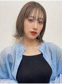 シルキーグレージュ 外ハネパーマ 切りっぱなしボブ t1016