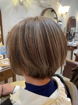 ヴィアンカ(Vianca) 白髪ぼかしハイライト×ファイバープレックスブリーチ