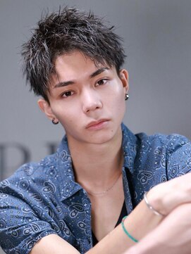 リップス 心斎橋(LIPPS) ツイスパアップバング