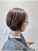 王道！重めショートボブ×ハイライトカラー