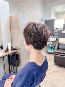 ログシー(log.c) クセ毛ショートボブ
