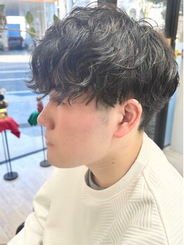 【メンズ限定クーポン有◎】学生からビジネスマンまで幅広くご来店！お客様に似合わせた眉も併せてご提供★