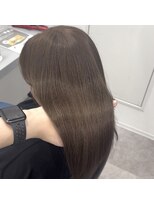 トイロ ウィステリア(toiro wisteria)&nbsp;ブリーチなしダブルカラーで作るヘーゼルベージュ