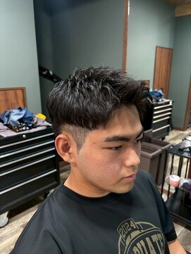 スタンドバーバー 柏(STAND BARBER) MEN’S HAIR/波巻ツイストスパイラル/フェザーパーマ/柏