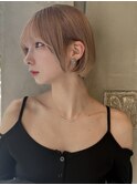 丸みショートボブ×ピンクミルクティー