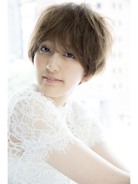 ビューティーアンドケアカロン(Beauty and Care CALON) 【銀座】自由気ままなラフショートとまろやかカフェオレベージュ