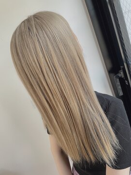 ボヌール オオサカ(Bonheur OSAKA) スタイリスト瀧口　最高峰髪質改善ストレート