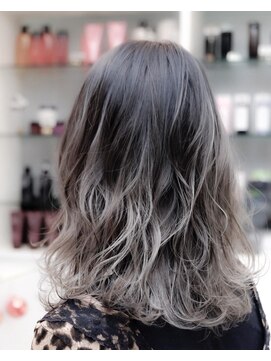 コルバース(COL BIRTH) 【COL BIRTH】バレイヤージュ　レイヤーボブ