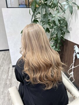 ベルヘアーデザイン 堺東(Belle hair Design) ベージュ/カラー/ブリーチ/ケアブリーチ/ハイトーン外国人風