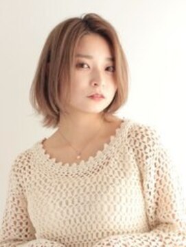 ブレンドバイハピネス(Blend by happiness) 大人可愛い20代30代40代50代ウルフレイヤーボブ丸みショートボブ