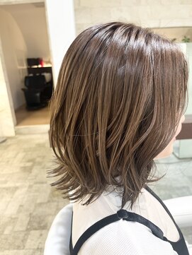 プレフェレプレフェ(prefere prefe) くびれレイヤー　× くすみカラー