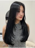 艶ブラックカラーに顔まわりレイヤーで韓国styleに