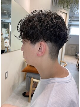 ミィ 浦和(mee) 波巻きパーマ　ニュアンスパーマ　メンズパーマ　スパイキー