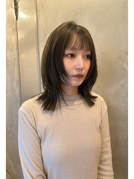 リリアーナ(LILIANA) 池袋 イルミナカラー レイヤーカット ミディアム アッシュ♪
