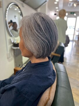 ビィーワンイースト(Be 1 EAST) ボブカット