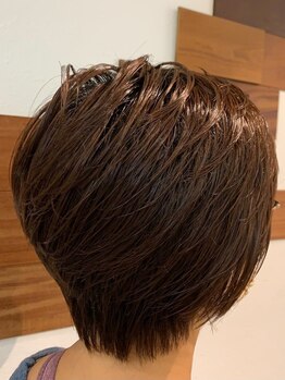 アクア ヘアー(AQUA HAIR)の写真/あなたの魅力を引き出す、顔周りの似合わせカット◎経験豊富なスタイリストが理想のスタイルを実現します!