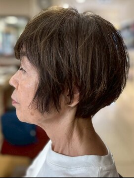 ヘアークリアー 春日部 ミセス おしゃれな大人の丸みショートボブ 白髪ぼかし