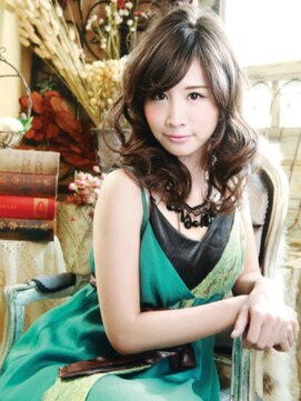髪質改善と縮毛矯正の専門店 サンティエ(scintiller) ★華やかウェーブ スタイル★