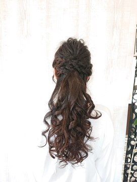 クラフトヘア(Craft Hair) ハーフアップ