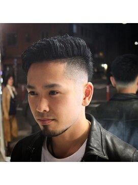 ヒロギンザ 浜松町店(HIRO GINZA) ツーブロックビジネスショートレイヤーかき上げコンマヘア