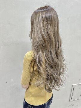 フェリア 松山(Feria) 【Feria松山】ヌーディーベージュグラデーション“石田幸輔”