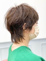 ミーティア バイ クアトロ(Meteor By QUATRO) ウルフ風ショートボブ☆