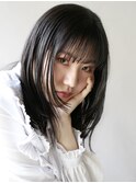 【本八幡FLIP B AVEDA】黒髪も軽い印象に♪ミディアムレイヤー