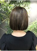 大人上品なボブスタイル