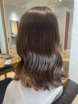 アマレット(Amaretto) 【ツヤ髪×ラベンダーアッシュ】