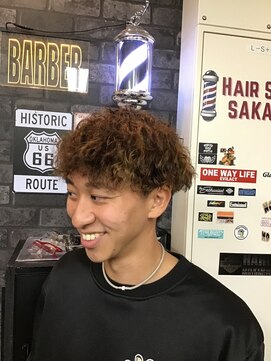 サカモト(SAKAMOTO) ミックスウェーブxフェードカット