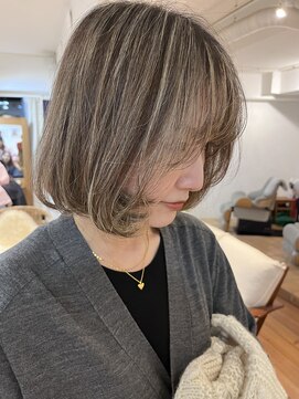 メロウ(MELLOW) 地毛ハイライト×白よりのアッシュ×白髪隠し