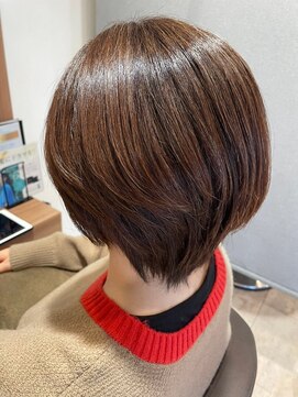 クララ カシハラ(CLALA Kashihara) 前下がりショート/ココアブラウン/ハイライト