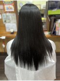 黒髪ストレート美シルエットロングヘア髪質改善ストレート