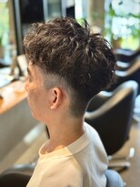 ホル(HOL)&nbsp;刈り上げショートパーマ