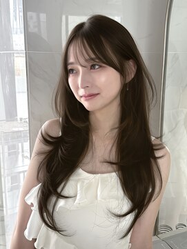 グレージュ×レイヤーカット