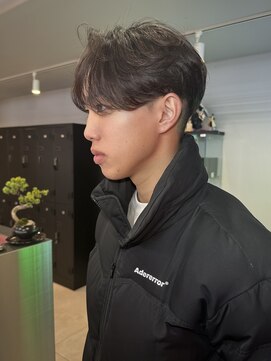 ブリーチ 静岡店(BLEACHi) 【BLEACHi静岡】曲がる縮毛矯正毛流れセンターパートメンズ