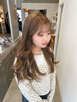 フーコー 下関店(fuhcoh)の写真/こだわり抜いた顔周りカットでトレンドを抑えた小顔ヘア・韓国スタイル・レイヤースタイルに♪[下関駅スグ]