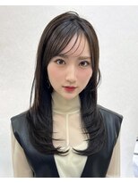 レイ(Lay.)&nbsp;【スタイリストArisa】レイヤーカット
